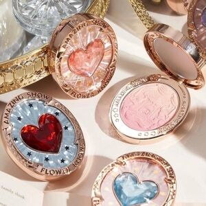 Amazing Show Flower Knows Heart Gradient Blush Palette NIB